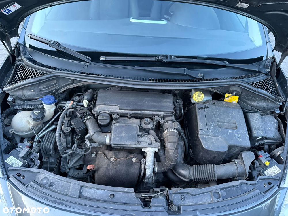 Peugeot 207 - 7