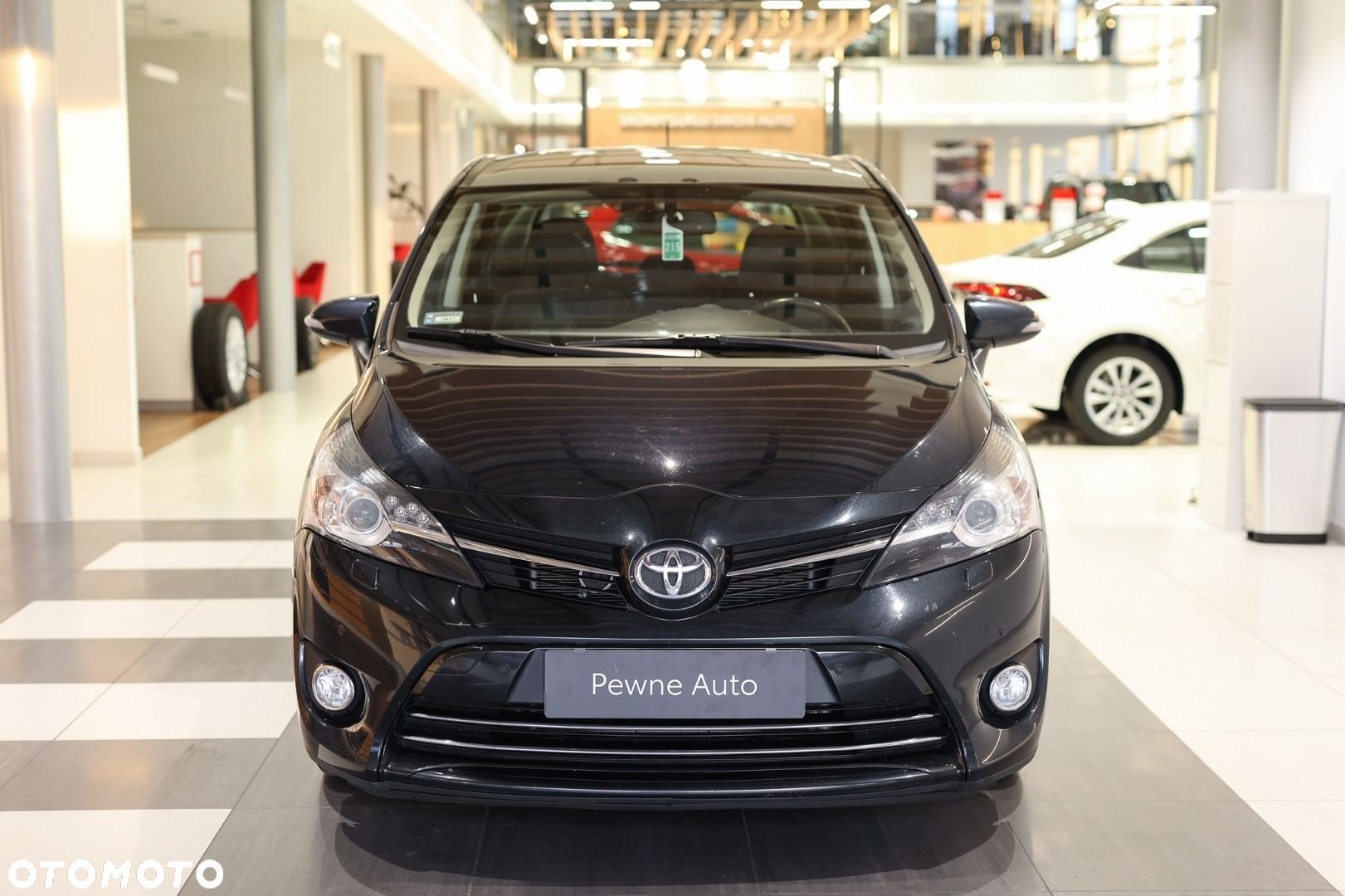 Toyota Verso - 3