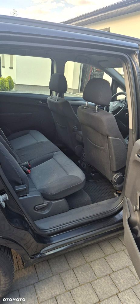 Opel Zafira 1.8 Cosmo - 2