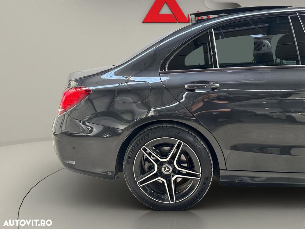 Mercedes-Benz C 180 Aut. - 33