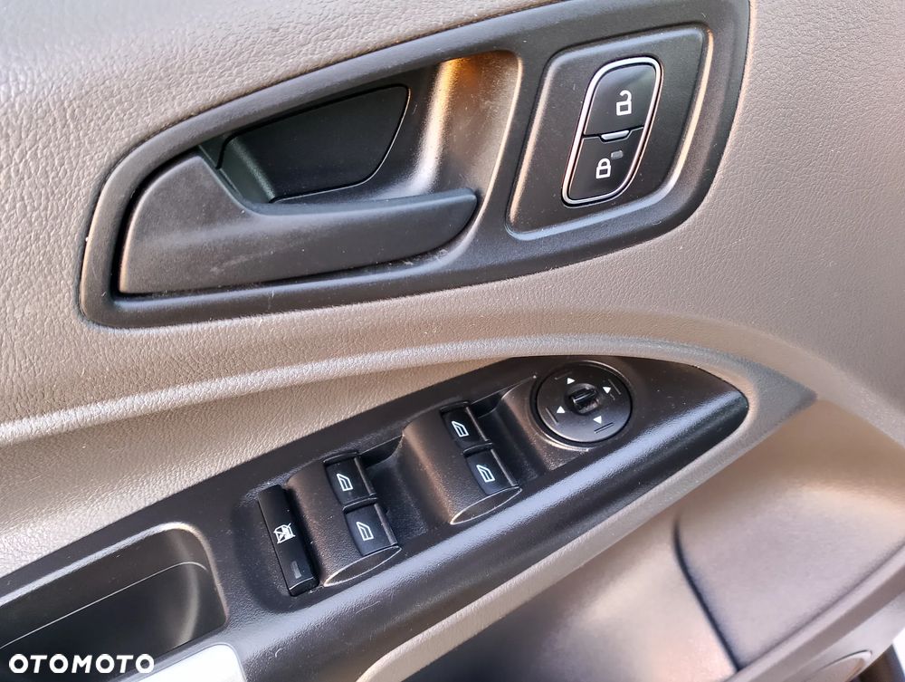 Ford Transit Connect - 22