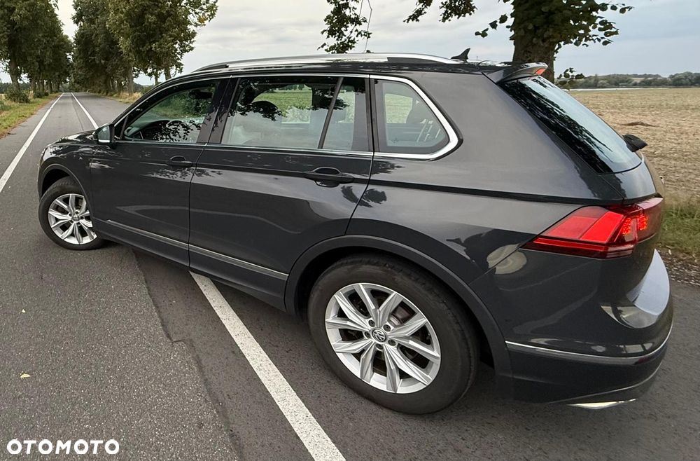 Volkswagen Tiguan 2.0 TDI SCR 4Motion (BlueMotion Techn.) DSG Highline - 12