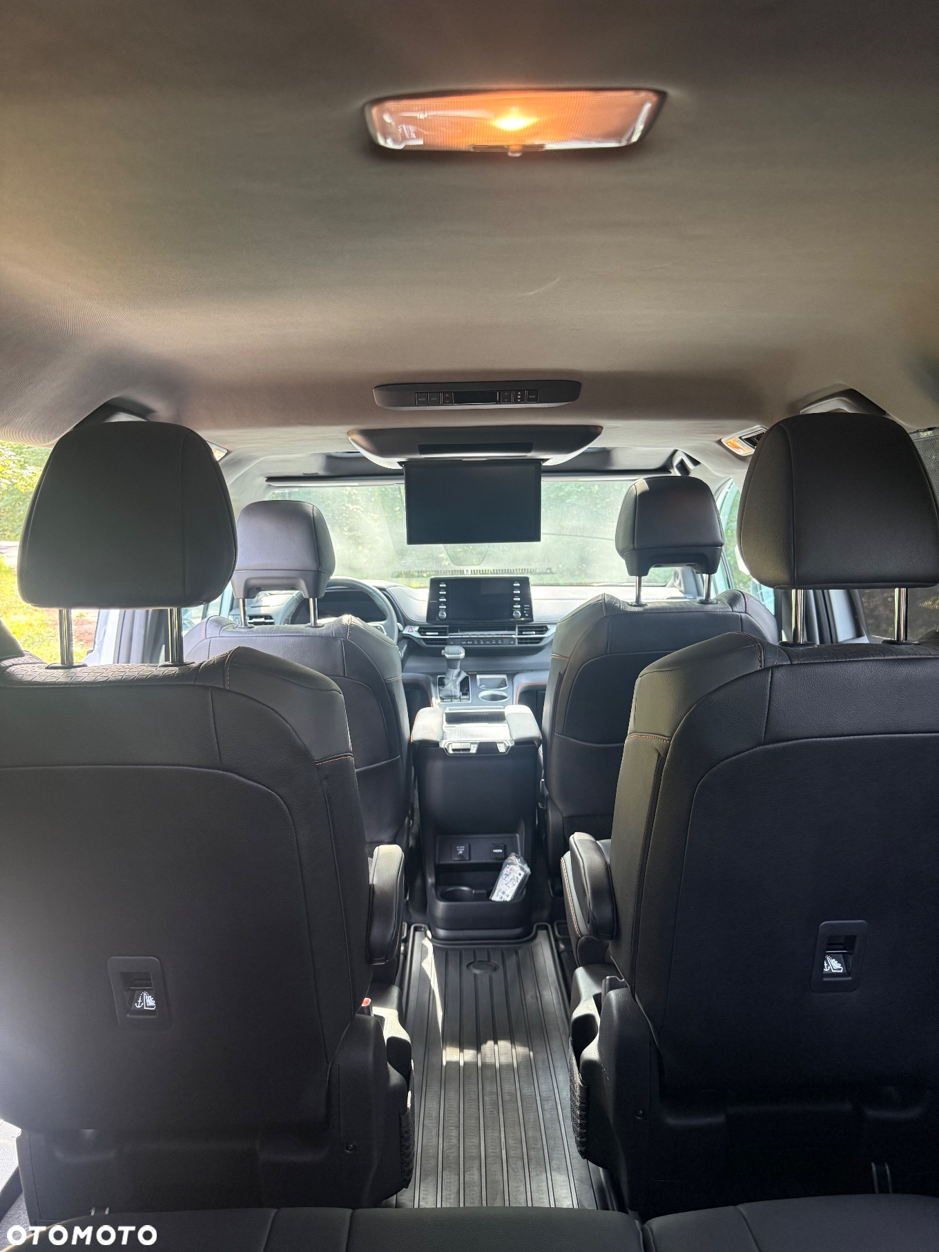 Toyota Sienna - 18