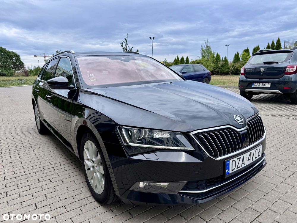 Skoda Superb 2.0 TDI L&K DSG - 1
