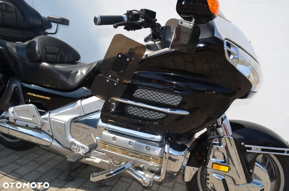 Honda GL - 11