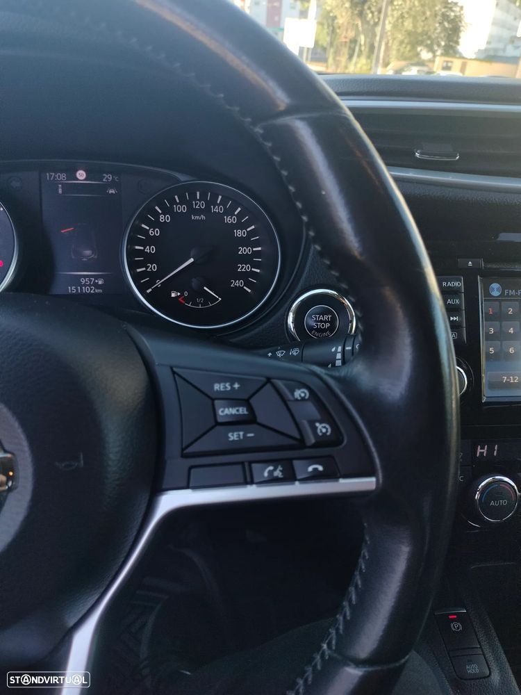 Nissan Qashqai - 16