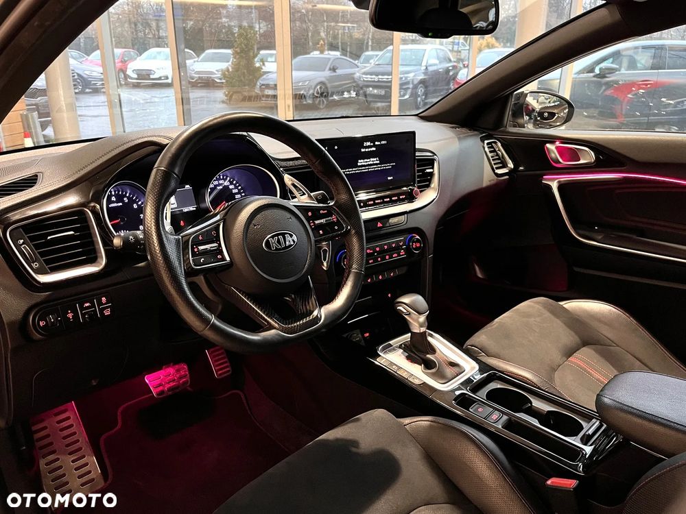 Kia ProCeed 1.6 T-GDI GT DCT - 10