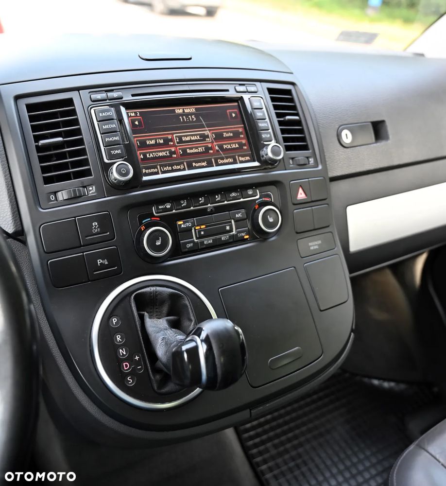 Volkswagen Multivan - 27