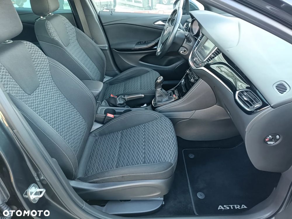 Opel Astra - 16