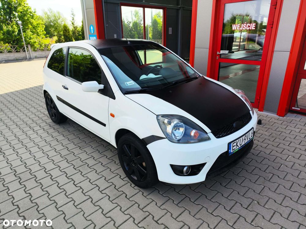 Ford Fiesta 1.3 Ambiente - 14