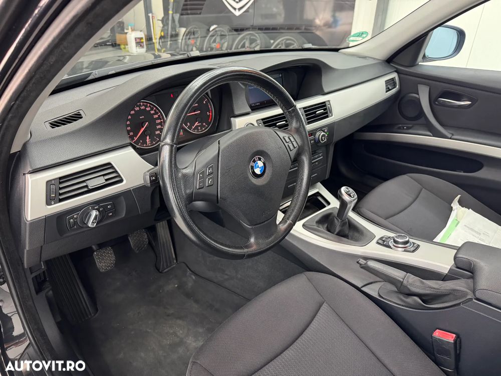 BMW Seria 3 320d DPF - 6