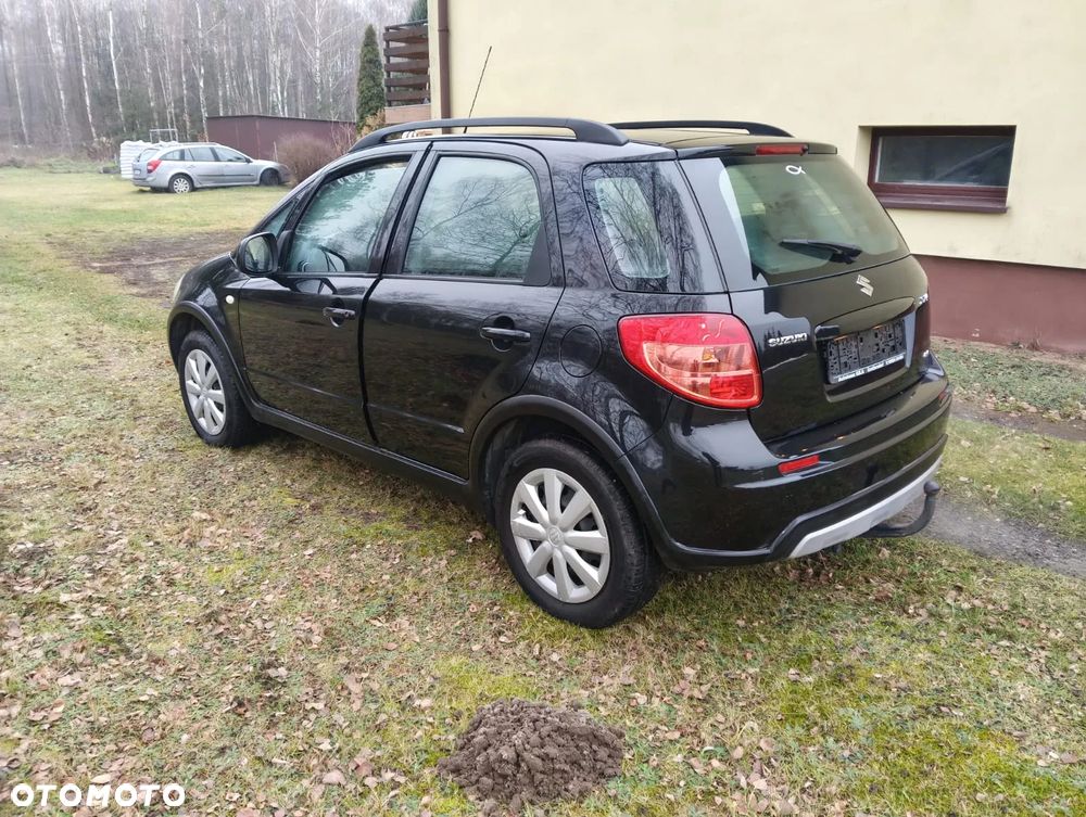 Suzuki SX4 - 4