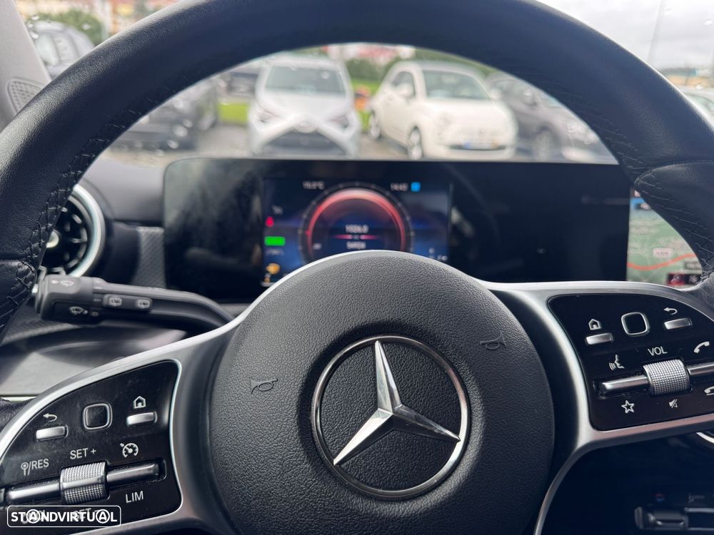 Mercedes-Benz A 250 e - 14