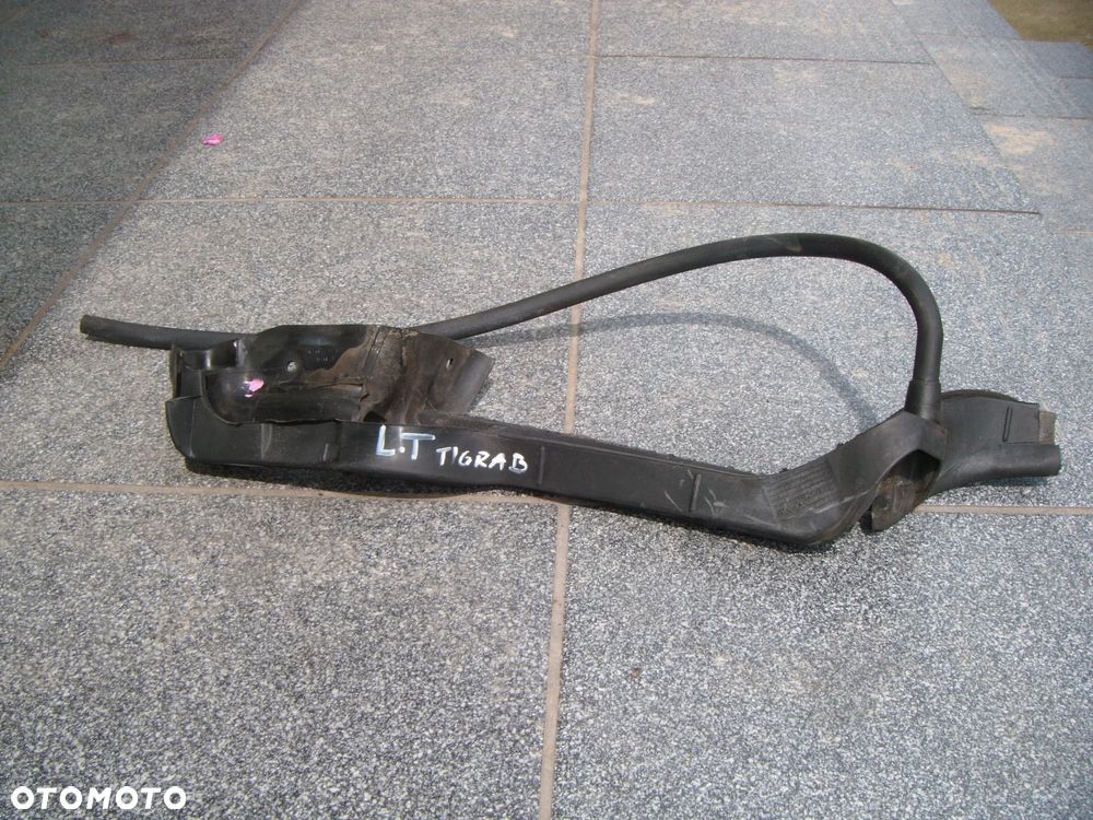 opel tigra b 06r  uszczelka dachu lewa- odprowadzenie wody - 1