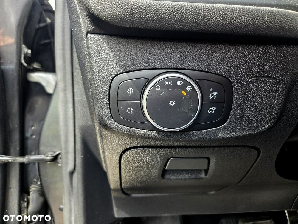 Ford Focus 1.5 EcoBoost ST-Line - 18