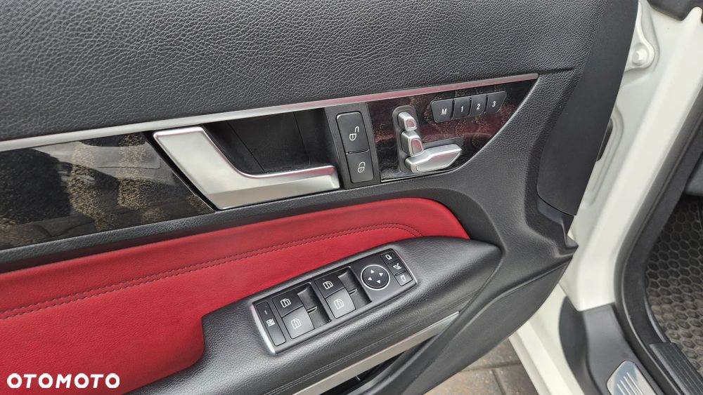 Mercedes-Benz Klasa E 400 7G-TRONIC - 17