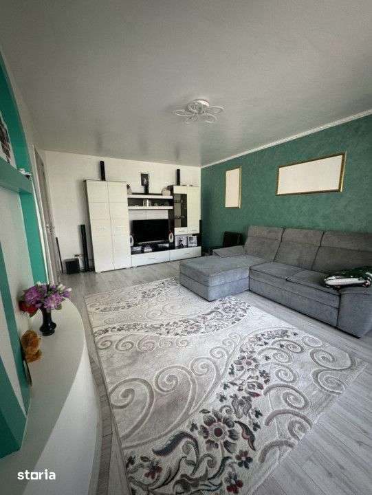 Apartament de 2 camere, decomandat, 61mp, zona Florilor — fotografia 1