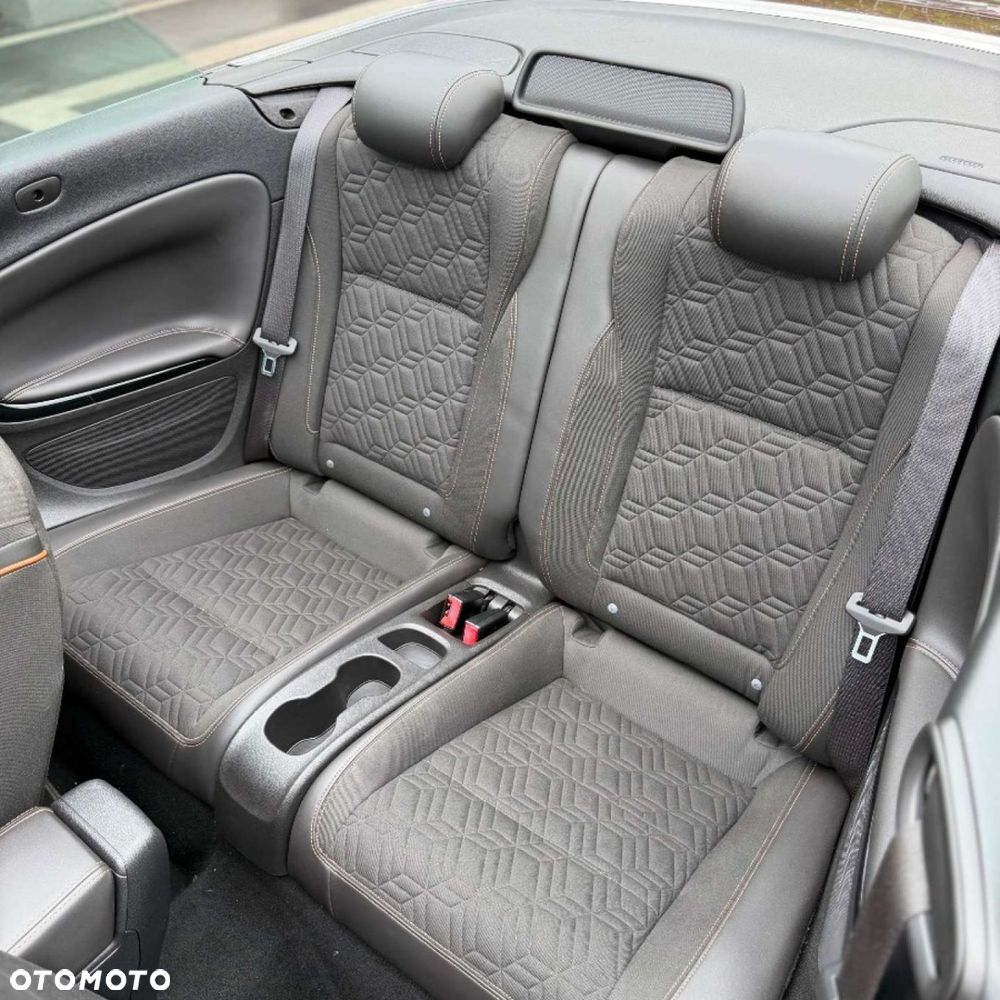Opel Cascada - 22
