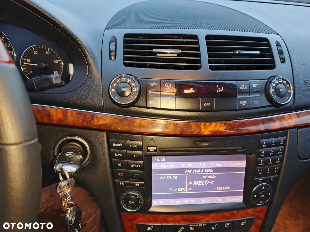 Mercedes-Benz Klasa E 220 CDI Elegance - 9