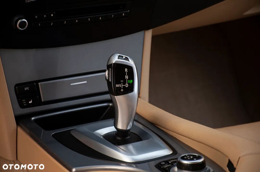 BMW Seria 5 525d - 30