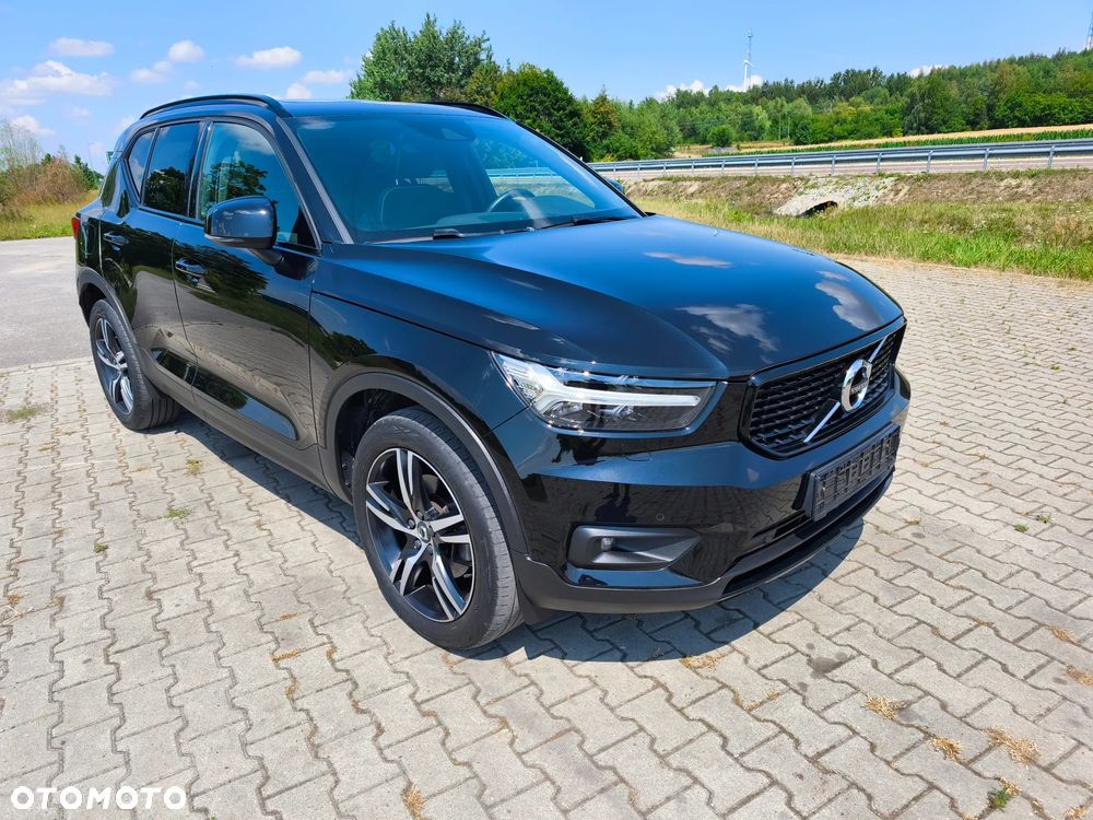 Volvo XC 40 B4 B R-Design - 2