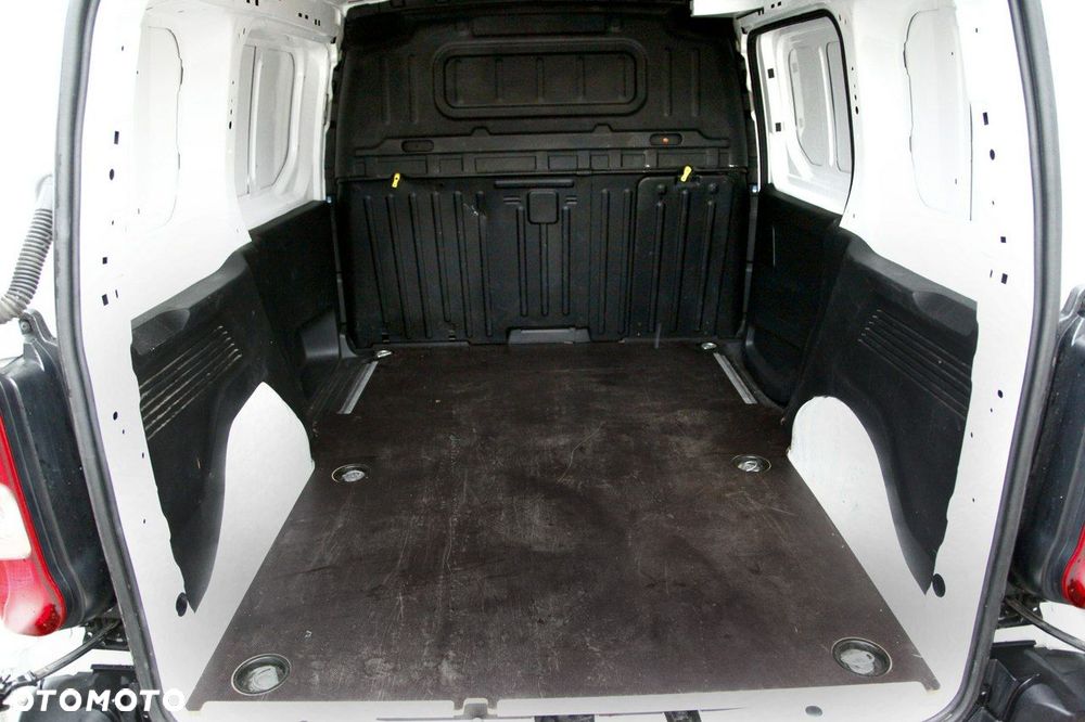 Toyota Proace City - 17