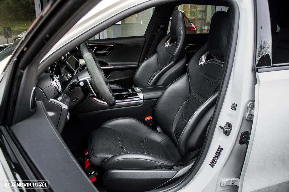 Mercedes-Benz C 63 AMG S E Performance 4Matic - 27