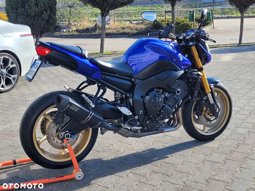 Yamaha FZ8 - 13