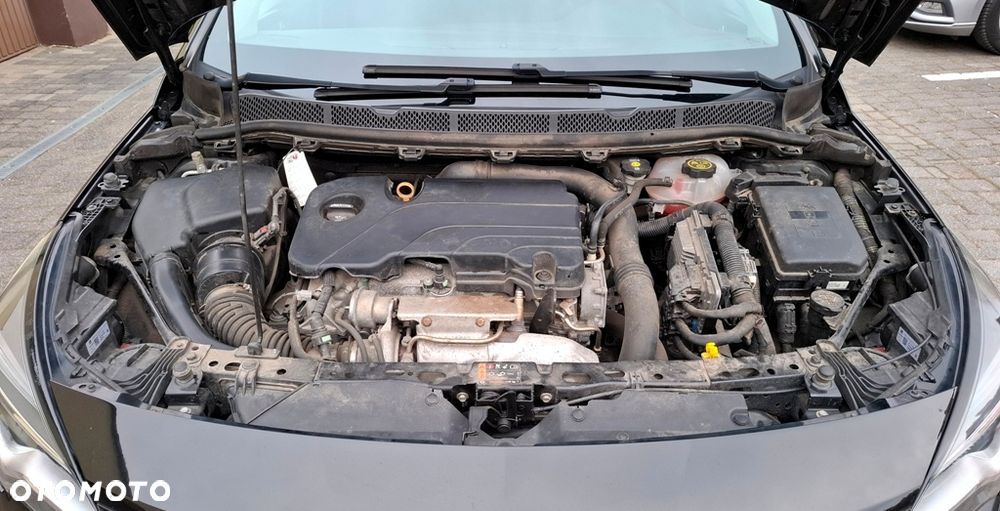 Opel Astra 1.4 T Elite - 36