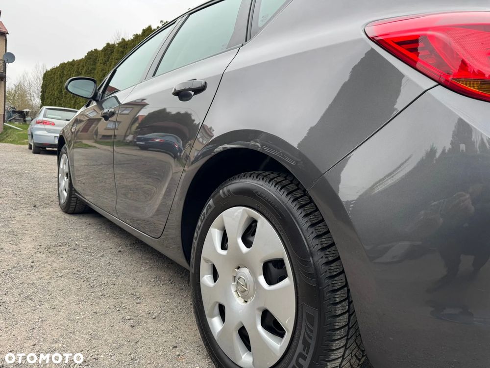 Opel Astra 1.6 Active - 12