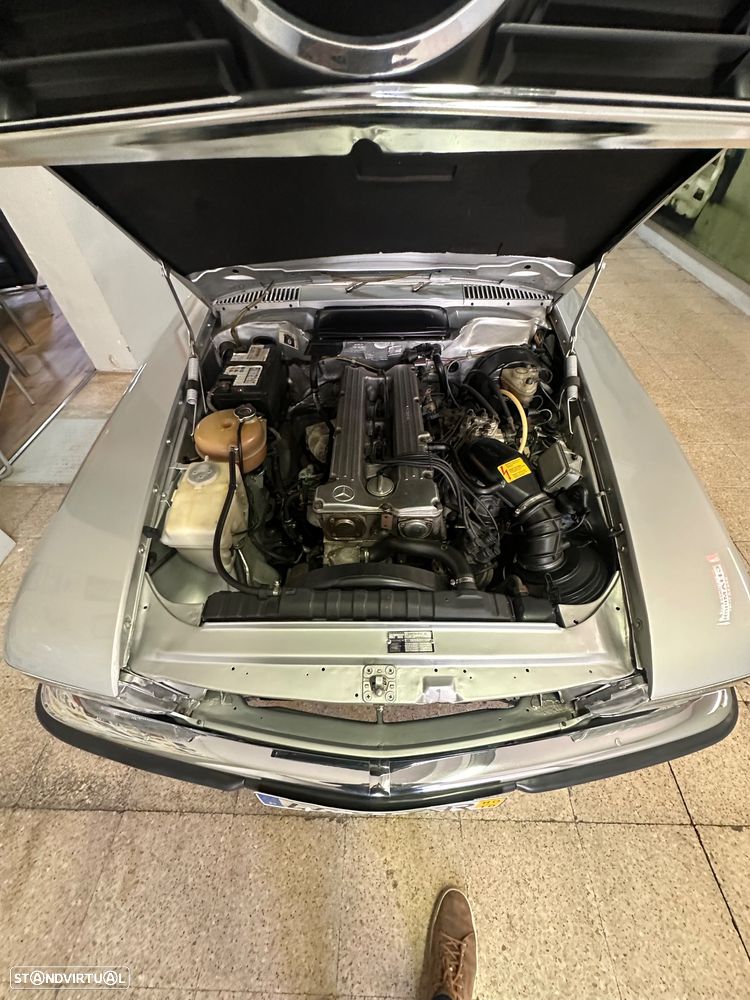 Mercedes-Benz SL 280 - 15