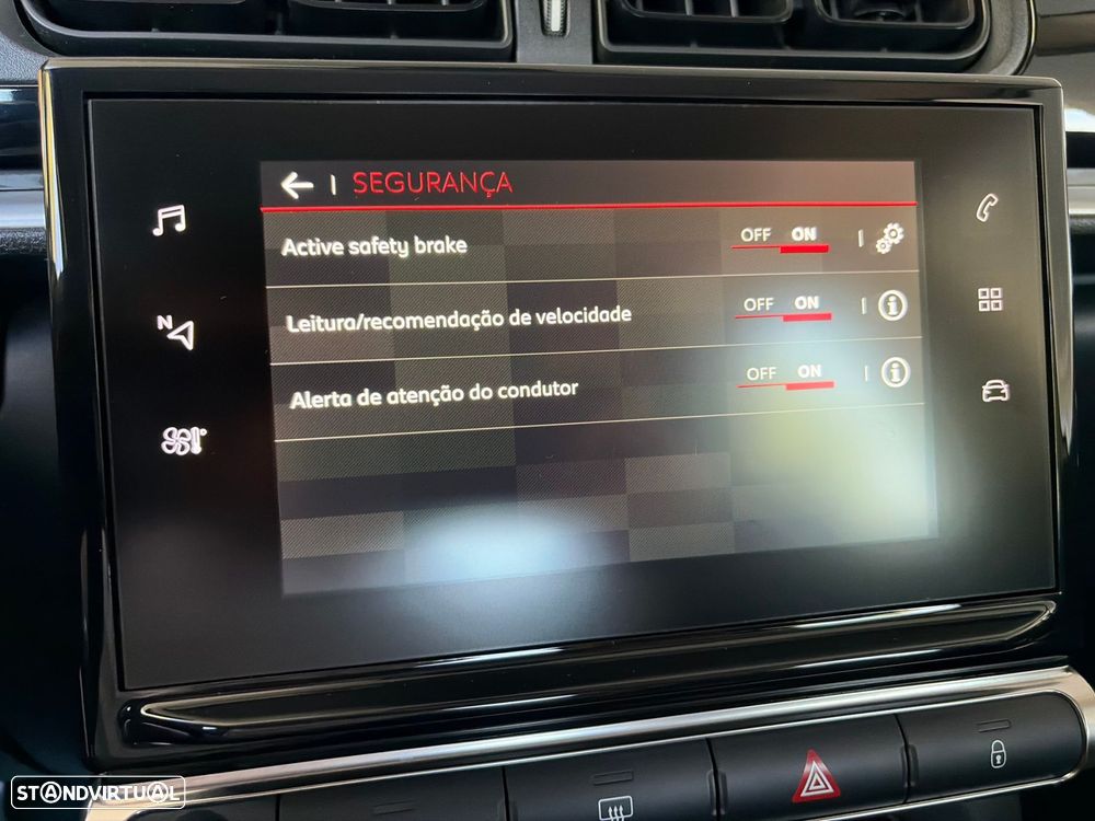 Citroën C3 1.2 PureTech Shine - 41