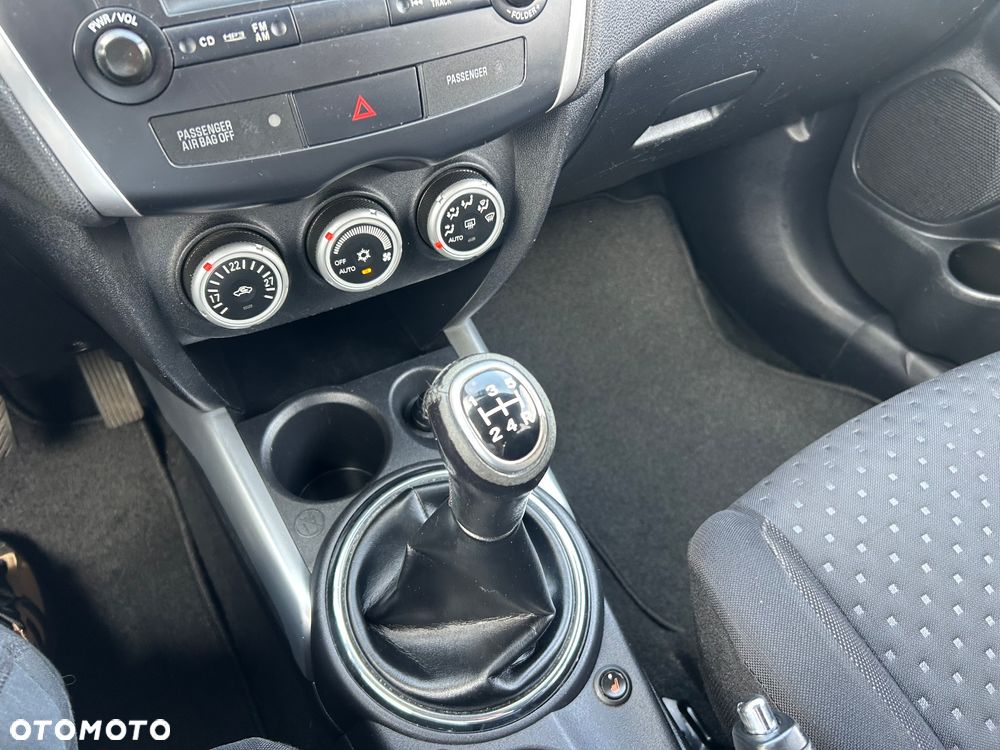 Mitsubishi ASX 1.6 2WD Instyle - 17