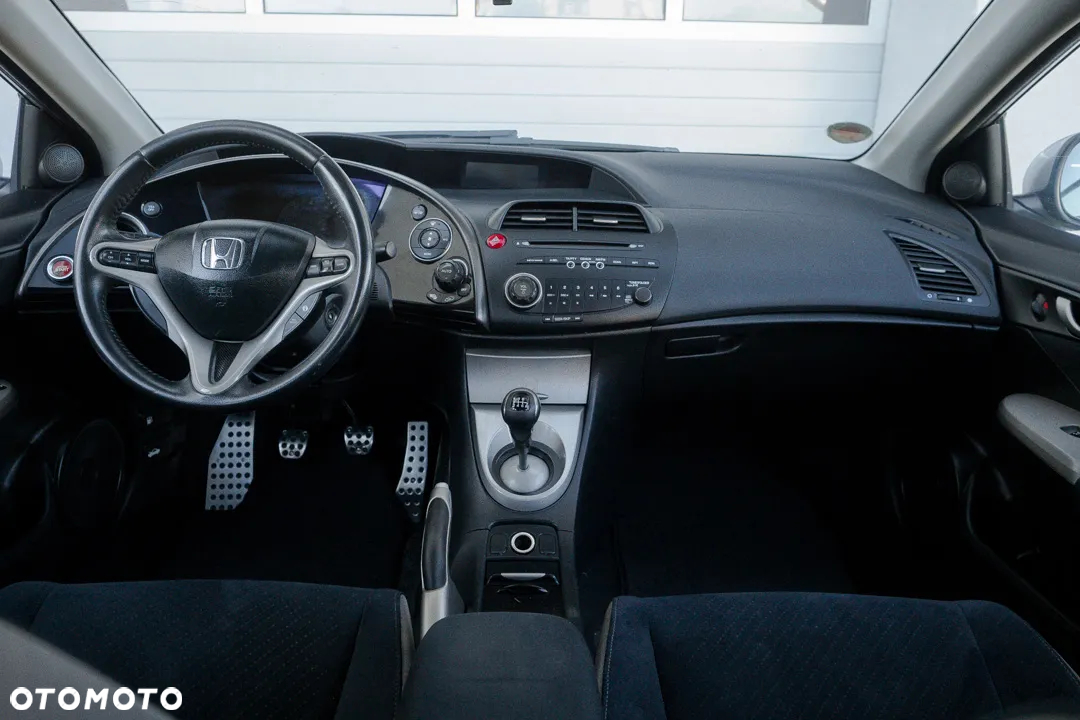 Honda Civic 1.8 Sport - 36