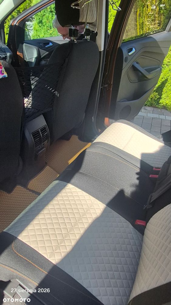 Ford Escape - 16