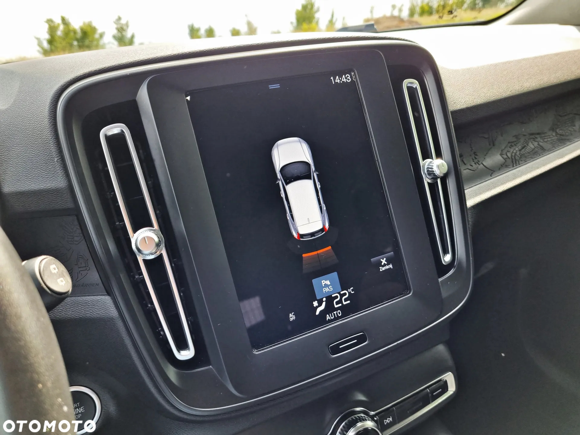 Volvo XC 40 T2 Momentum - 19