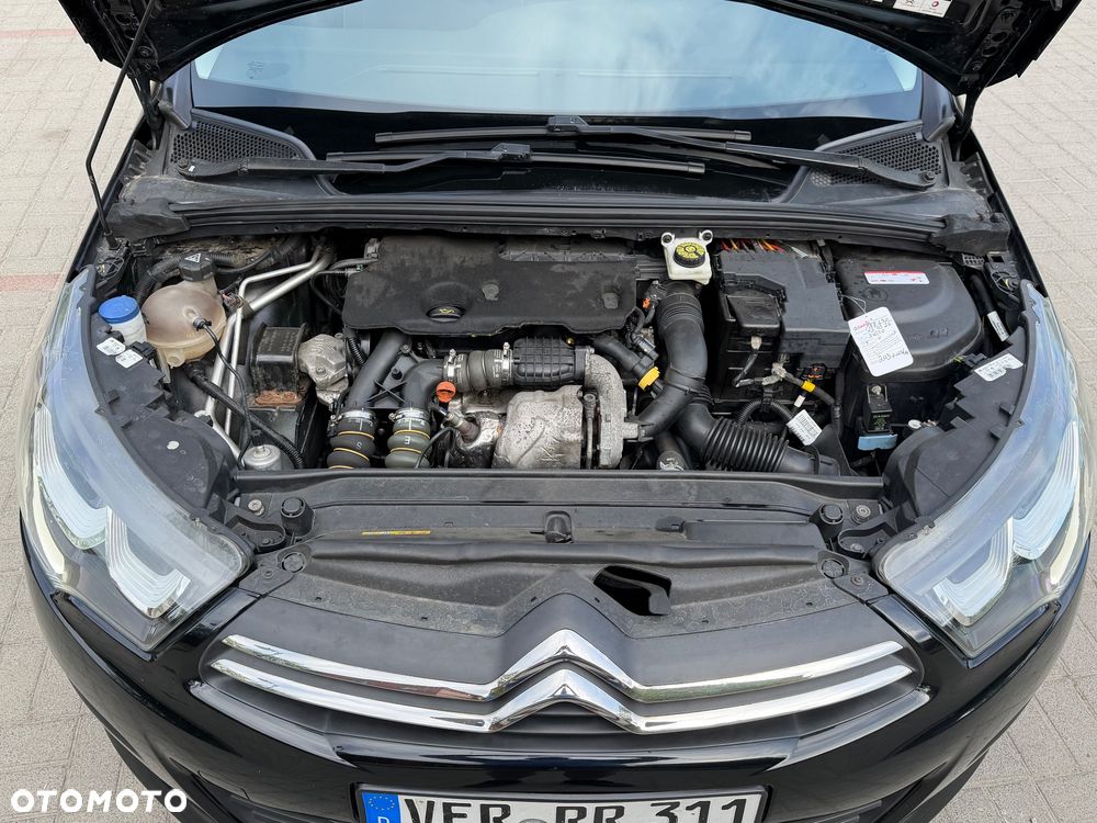 Citroën C4 e-HDi 115 Exclusive - 21