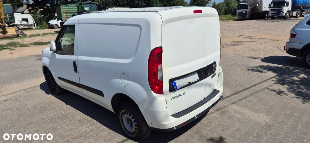 Fiat DOBLO - 11