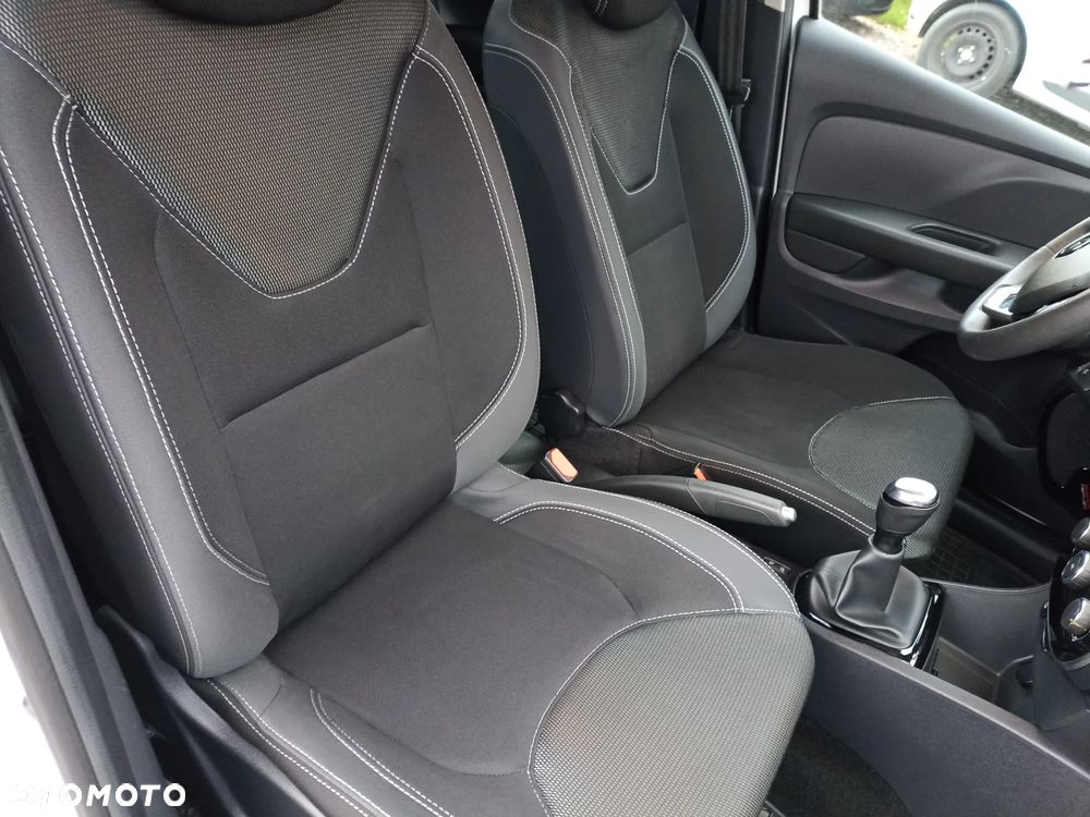 Renault Clio - 12