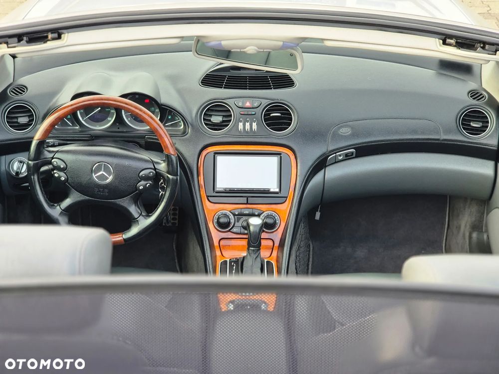 Mercedes-Benz SL - 10