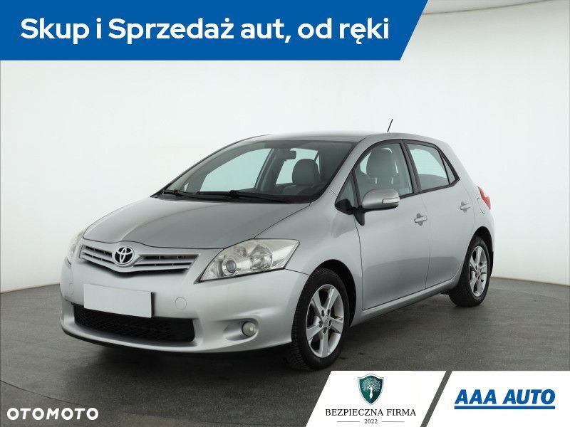 Toyota Auris - 3