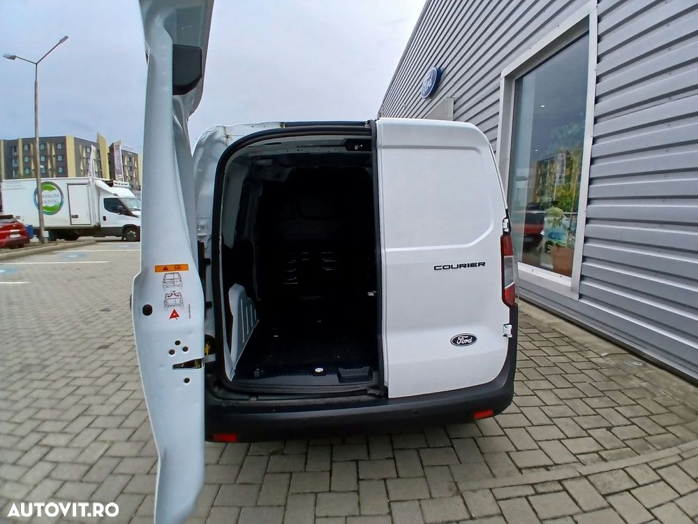 Ford Transit Courier - 5
