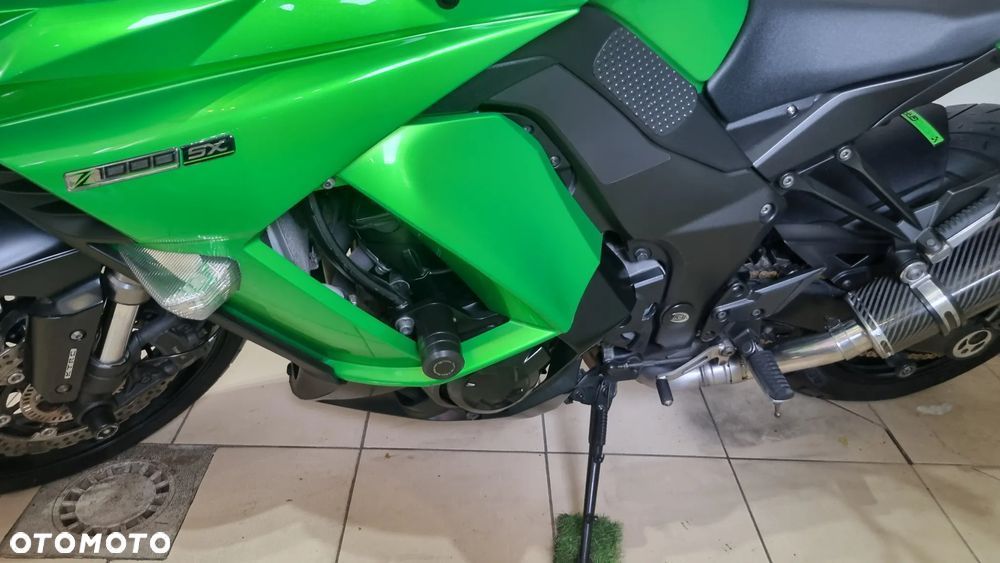 Kawasaki Ninja 1000 SX - 4