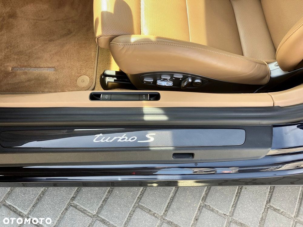 Porsche 911 - 22