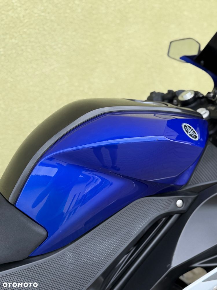 Yamaha YZF - 16