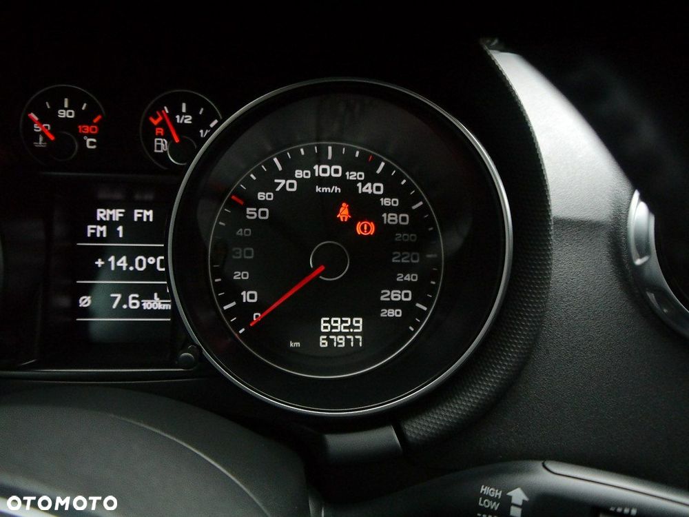 Audi TT Coupé - 22