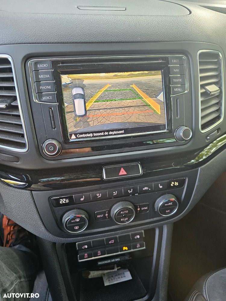 Volkswagen Sharan 2.0 TDI BlueMotion Technology Highline - 6