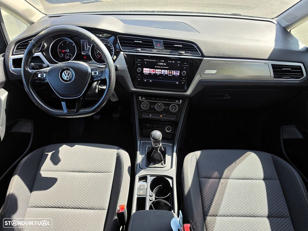 VW Touran 1.6 TDI Confortline - 14