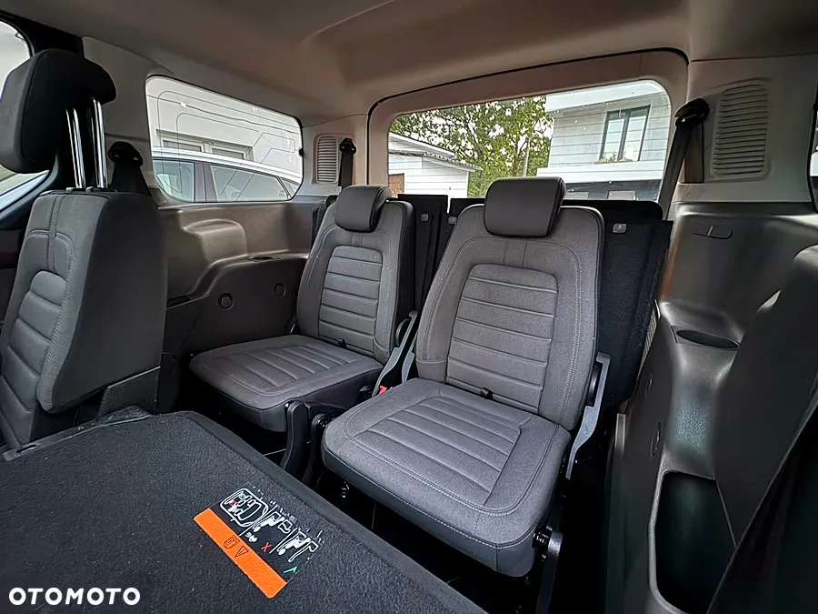 Ford Tourneo Connect Grand - 21