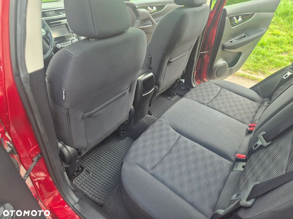 Nissan Qashqai 1.6 DIG-T N-Connecta - 11